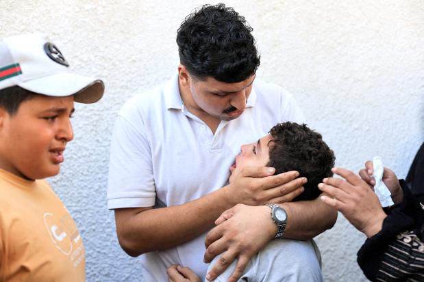 World News: 370 Palestinian children ‘held in Israeli prisons’